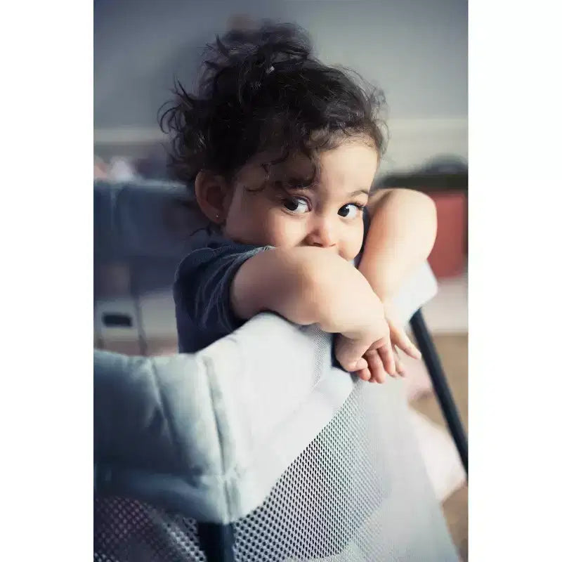 BABYBJÖRN Travel Crib Light - Light Silver: Carrying Bag, Steel Frame, Folds for Easy Transport