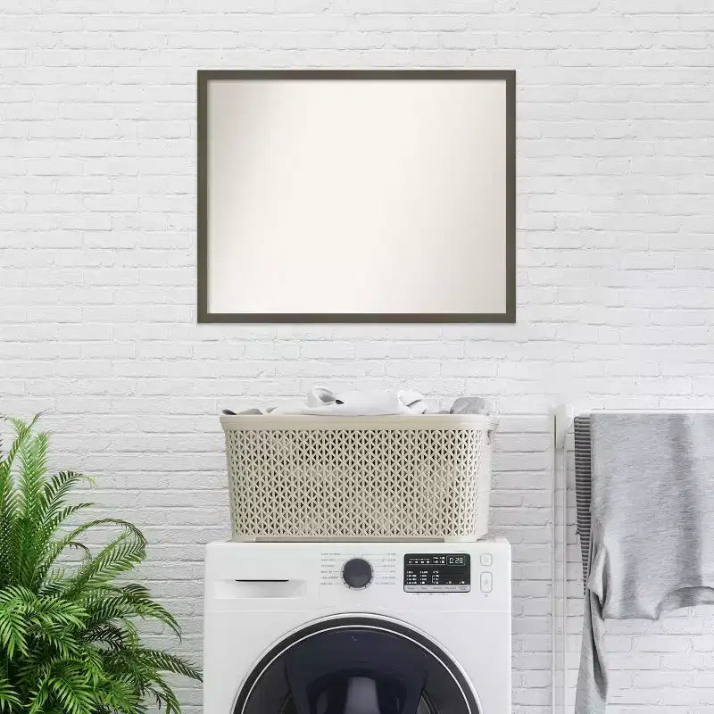 Specchio da parete per bagno in legno grigio argilla Svelte senza smussatura 30" x 24" - Amanti Art