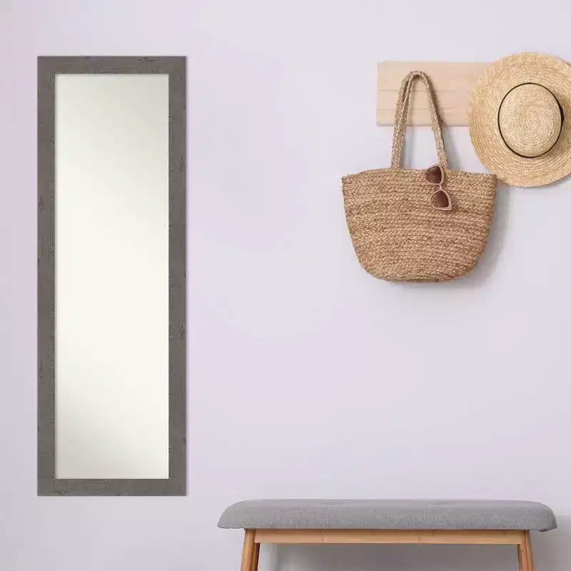 Specchio da porta lungo 18" x 52" Amanti Art - Plancia rustica grigia, non smussata, stretta
