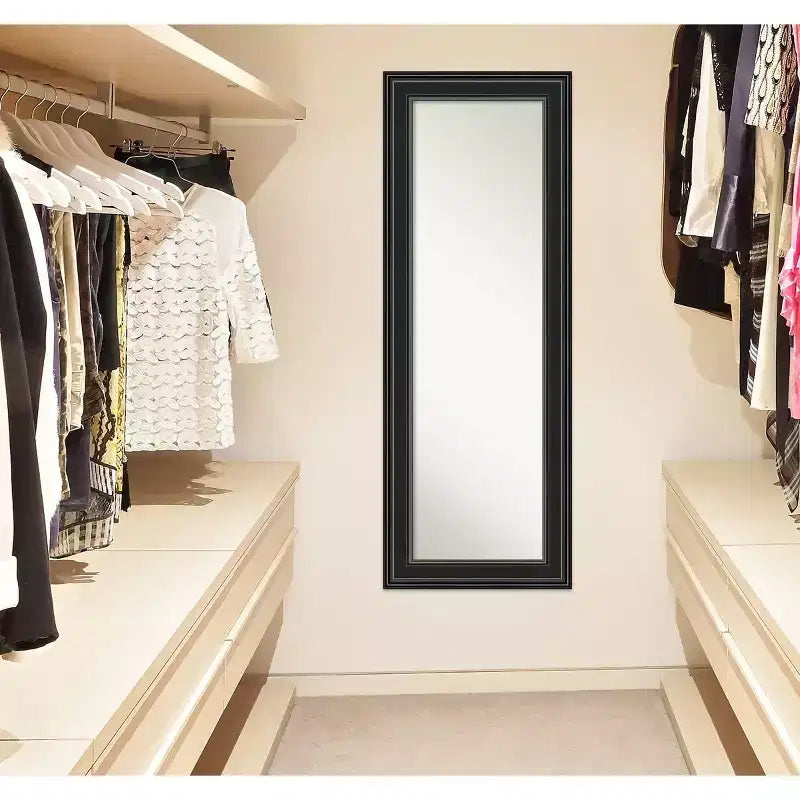 Specchio da appendere alla porta Ridge Black da 50,8x137,2 cm senza smussatura - Amanti Art: da appendere alla porta, nessun assemblaggio richiesto