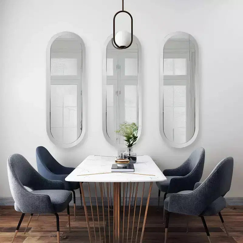 Specchio da parete rettangolare Howard Elliott 45,5"x30,75" con cornice in legno grigio fumé a specchio: design moderno, nessun assemblaggio richiesto