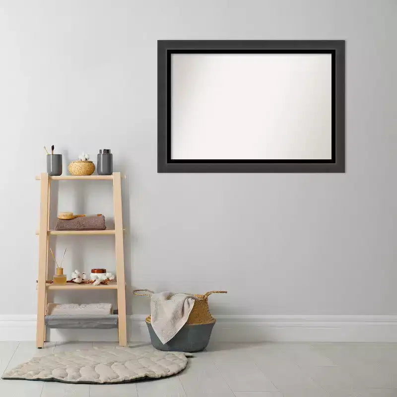 Specchio da parete per bagno nero Tuxedo non smussato da 41" x 29" - Amanti Art: Rettangolare moderno, cornice in polistirene, a parete