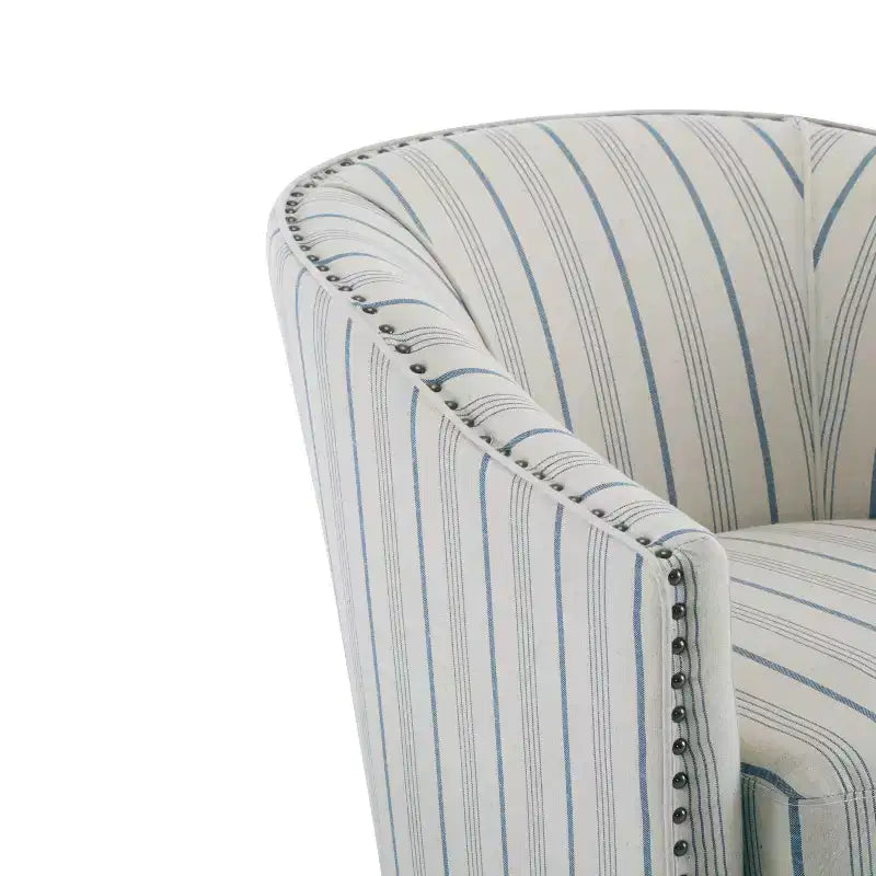 GDFStudio Hawthorne Poltrona Club Rivestita in Stile Contemporaneo con Borchie Decorative