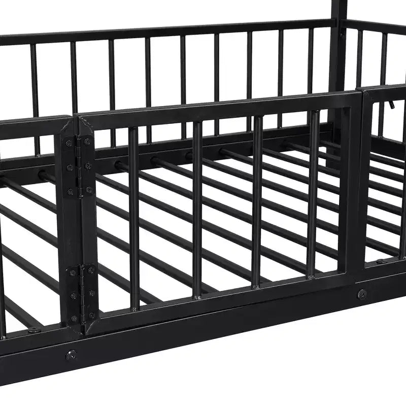 Whisen Stylish Design Metal Bunk Bed with Slide and Guardrails