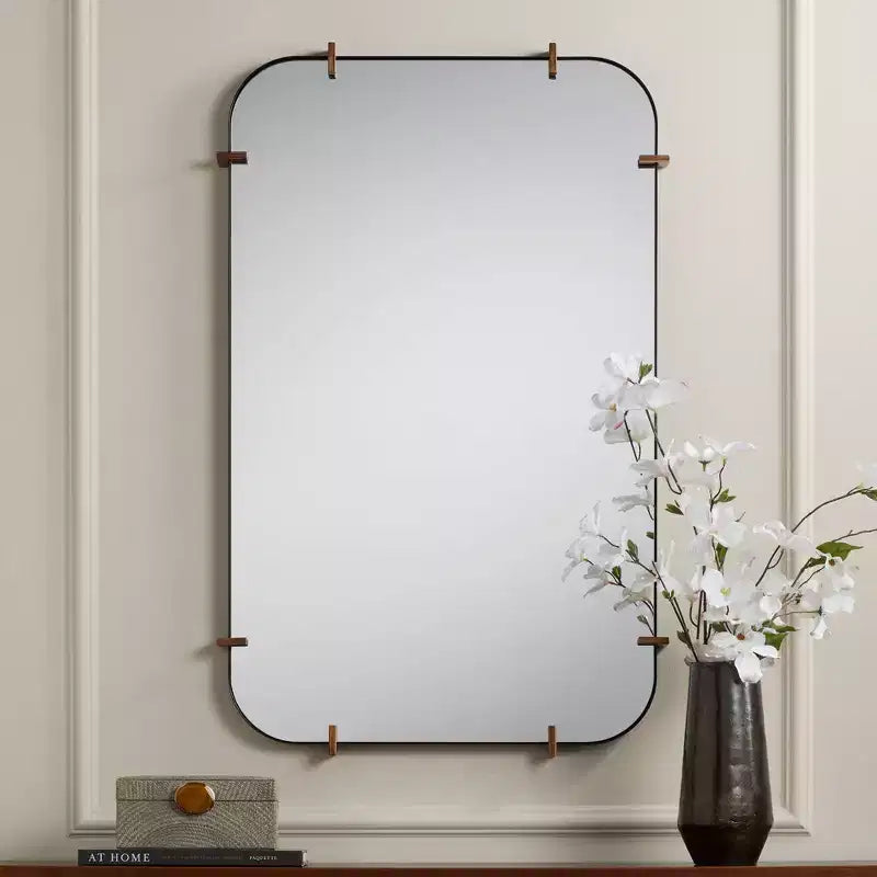 Specchio da parete Uttermost Radius 24 x 38 nero con bordo arrotondato