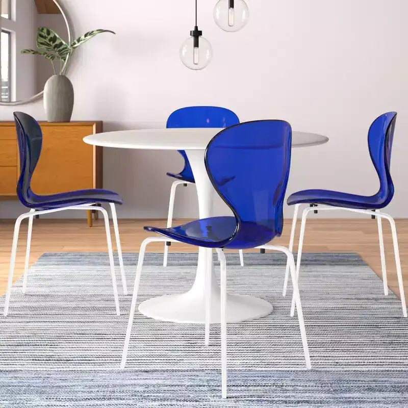 LeisureMod Bristol Set Sala da Pranzo 5 Pezzi Tavolo Rotondo, 4 Sedie da Pranzo in Plastica Gambe Bianche