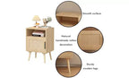 GDFStudio Melissa Comodino in legno da 58 cm con ripiano aperto e anta in rattan