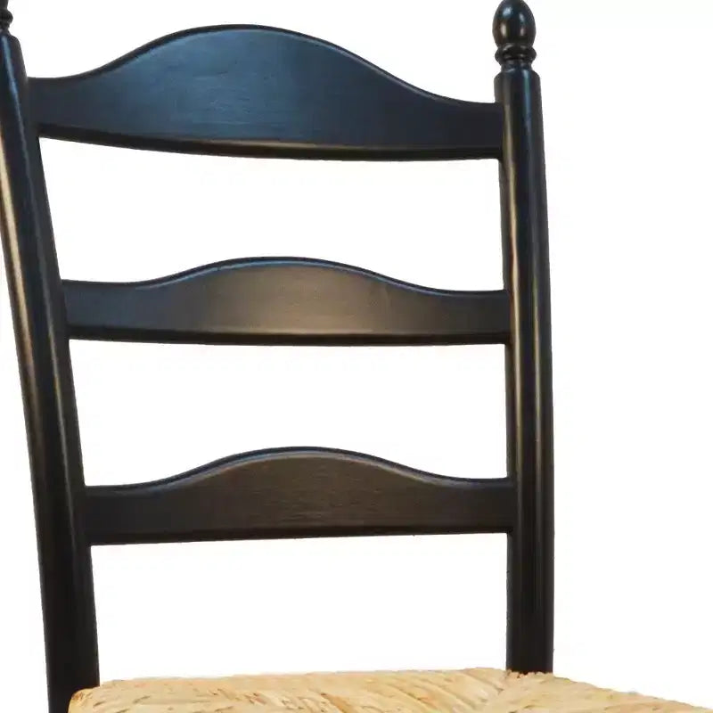 Sedia da pranzo HomeRoots con schienale a scala in paglia e legno nero