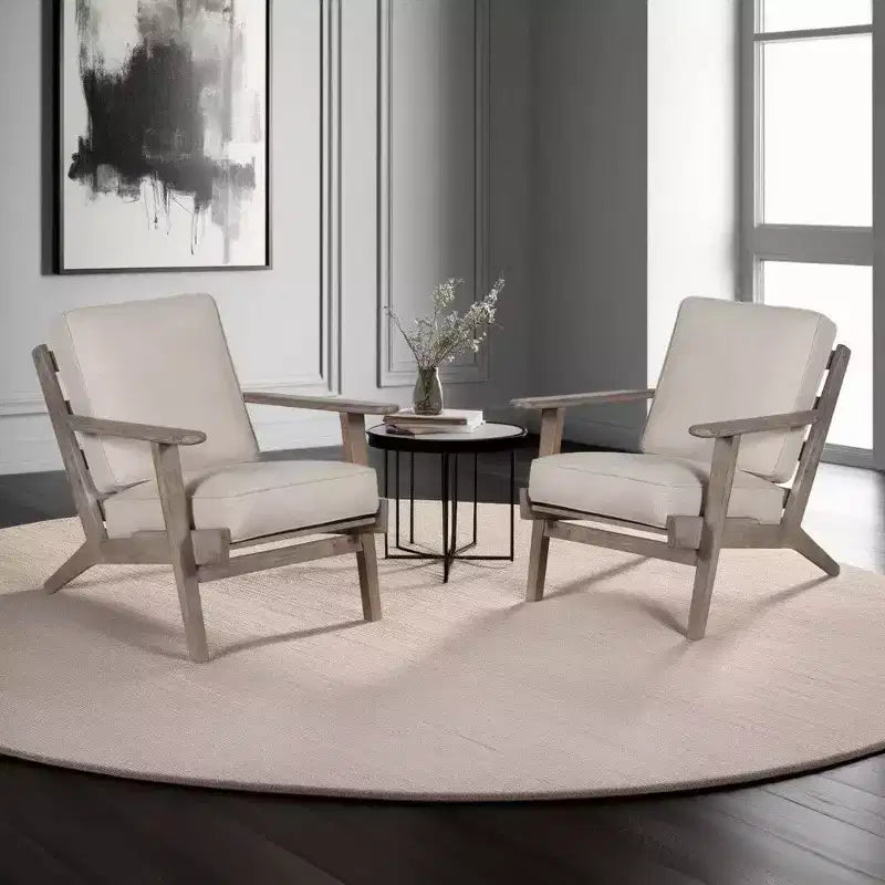 Sedia Royal Hampton in legno di mango lavorata a mano con seduta imbottita e gambe angolate
