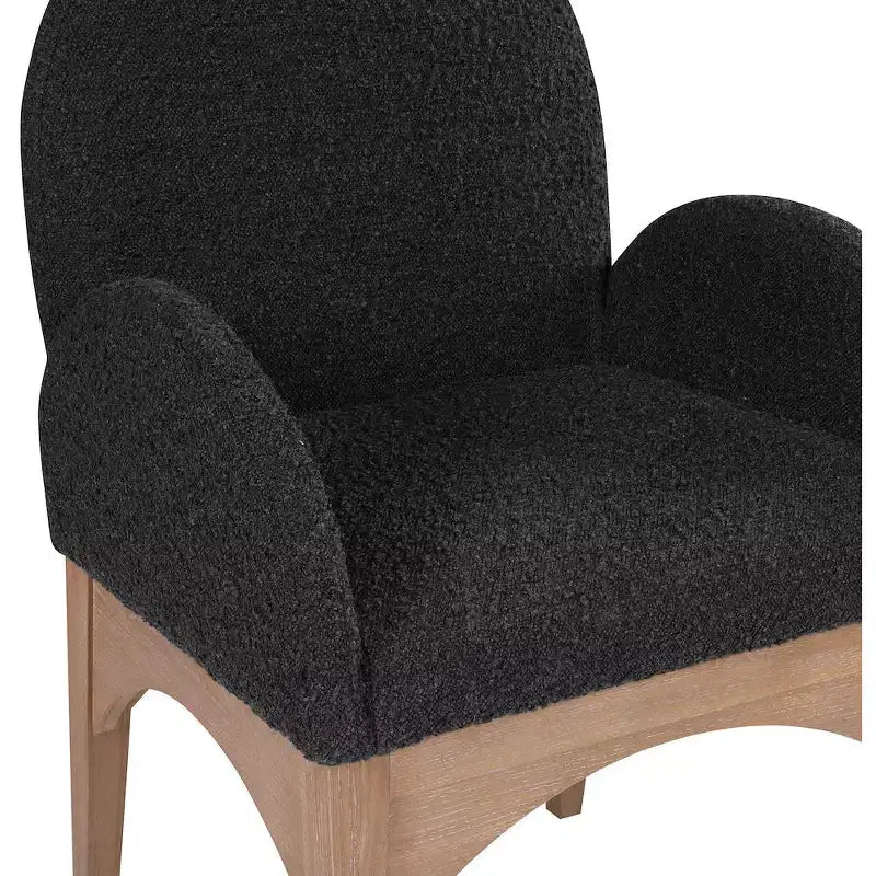Meridian Furniture, Sedia da pranzo Waldorf in tessuto Bouclé