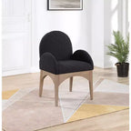 Meridian Furniture, Sedia da pranzo Waldorf in tessuto Bouclé