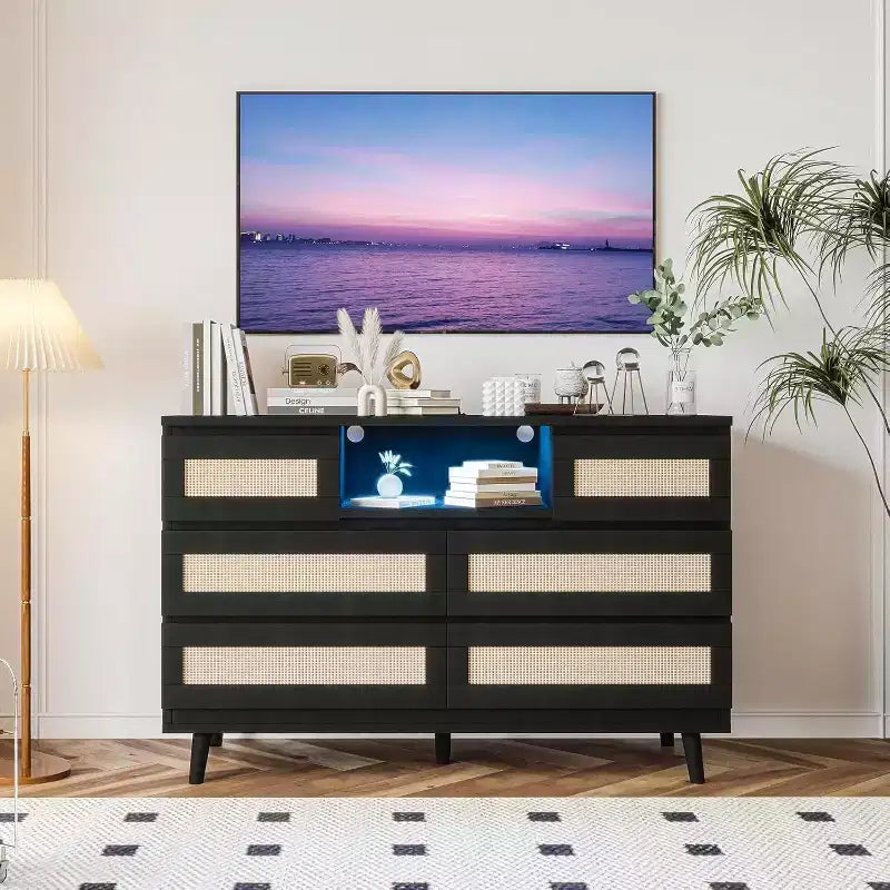 CuisinSmart Cassettiera Moderna in Rattan, Cassettiera LED con Stazione di Ricarica, Comò e Cassettiere in Legno con 6 Cassetti, Mobile TV per Armadio