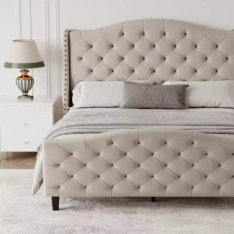 Letto Matrimoniale Imbottito in Velluto con Testiera a Onde e Doghe in Legno - Nessuna Rete a Molle Necessaria, Beige