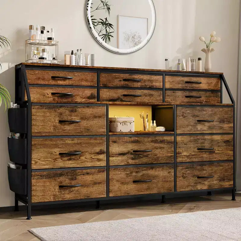 Cassettiera per Camera da Letto con 14 Cassetti, Cassettiera da 55" L con Tasca Laterale, Comò in Tessuto con Ripiani, Struttura Robusta, Piano in Legno