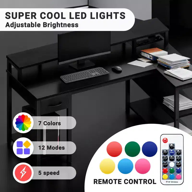 Scrivania da Gaming a L Bestier con Luci LED RGB, Stazione di Ricarica USB, Presa di Corrente, Supporto per Monitor e Scaffali Portaoggetti