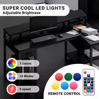 Scrivania da Gaming a L Bestier con Luci LED RGB, Stazione di Ricarica USB, Presa di Corrente, Supporto per Monitor e Scaffali Portaoggetti