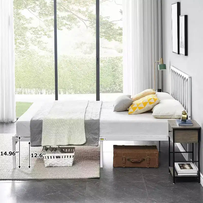 Telaio letto queen size da 14 pollici - Montaggio in 30 minuti, struttura letto a piattaforma in metallo con testiera, nessuna base a molle richiesta - Design moderno, antiscivolo