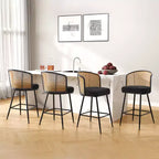 Bekrvio Set di 2/3/4 Sgabelli da Bar con Schienale in Rattan, Seduta Imbottita, Struttura in Metallo e Poggiapiedi, Sedie da Bar Moderne per Isola Cucina, Pub Domestico