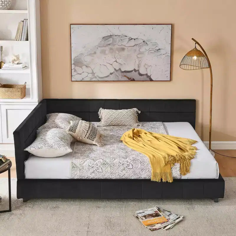 MAYEERTY Letto imbottito trapuntato Queen Size con schienale e braccioli in velluto per camera da letto, nero