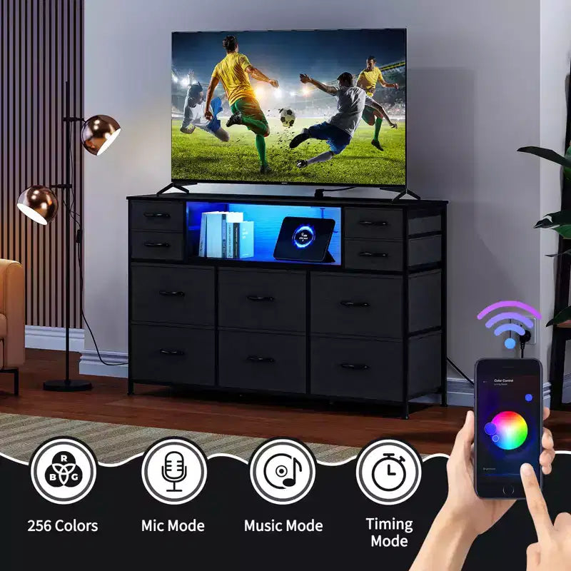 Comò a 10 cassetti in tessuto, mobile TV da centro di intrattenimento con presa di corrente e luce LED per TV da 45-55 pollici, cassettiera con piano in legno per camera da letto