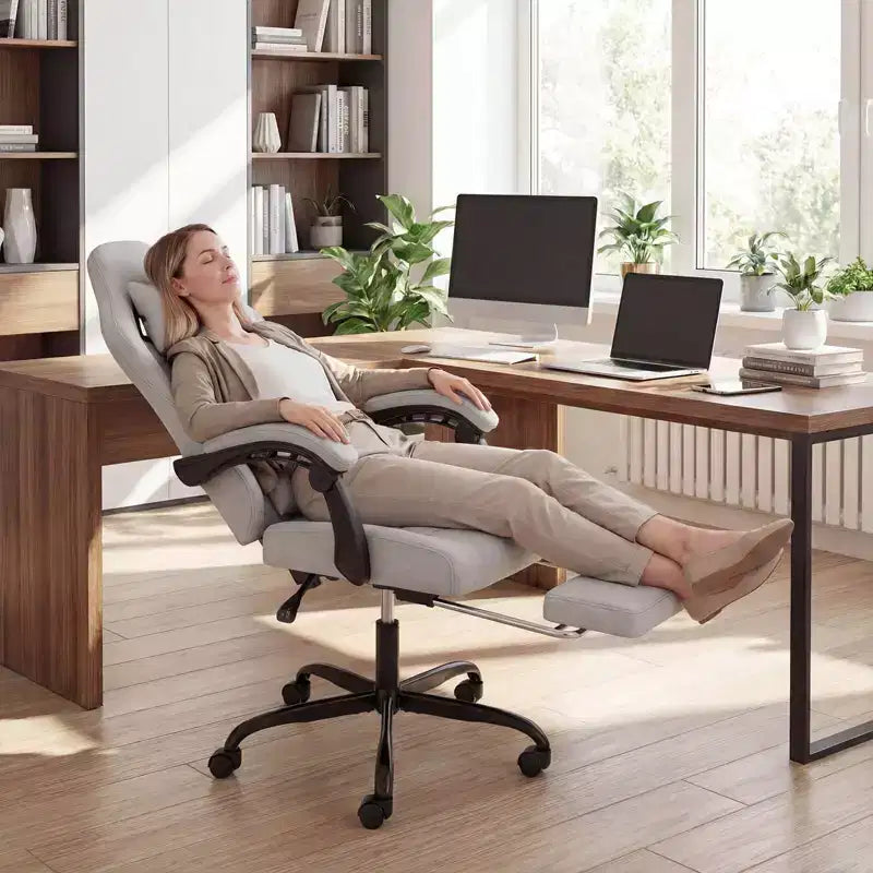 Sedia da Computer Regolabile in Altezza Costway con Poggiatesta, Supporto Lombare e Braccioli Collegati, Nera/Grigia