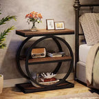 Tavolino stretto Lantine con 3 ripiani, tavolino da divano piccolo industriale con struttura in metallo nero per soggiorno, comodino sottile per camera da letto