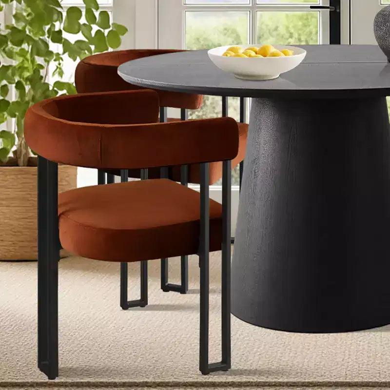 Set tavolo da pranzo allungabile 47-83 per 4 persone, tavolo nero e 4 sedie da pranzo imbottite in velluto con gambe in metallo, stile moderno-Panipeachy