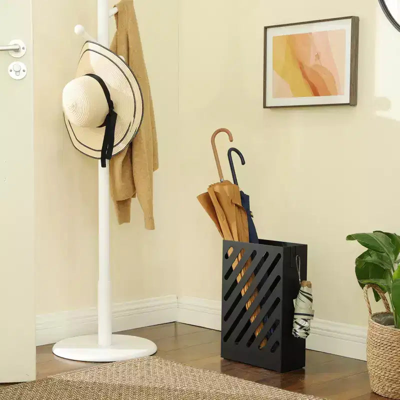 SONGMICS Portaombrelli in Metallo, Porta Ombrelli Rettangolare, con Vassoio di Raccolta Acqua Rimovibile, 4 Ganci, Design Traforato, per Ingresso, Ufficio, Nero