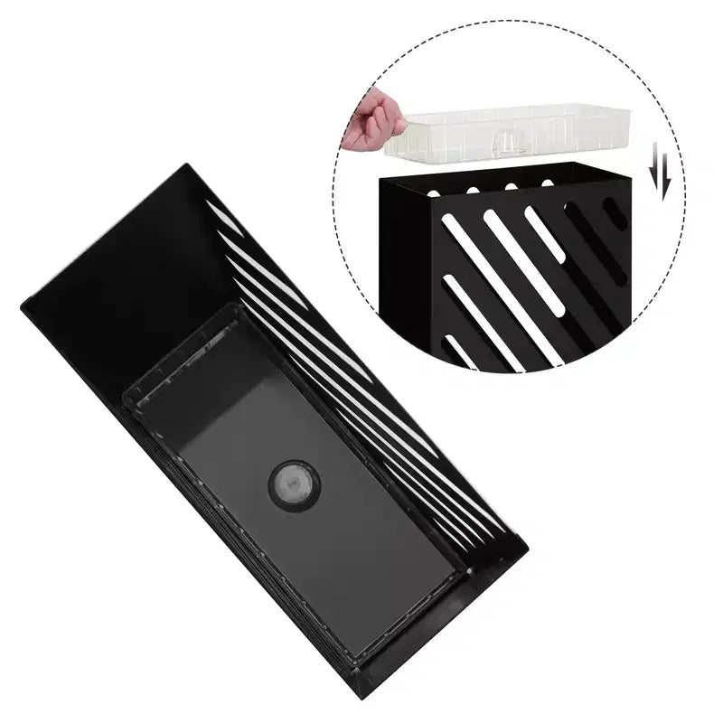 SONGMICS Portaombrelli in Metallo, Porta Ombrelli Rettangolare, con Vassoio di Raccolta Acqua Rimovibile, 4 Ganci, Design Traforato, per Ingresso, Ufficio, Nero