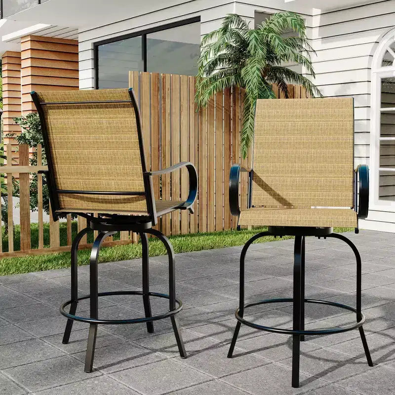 Set di 2 sgabelli da bar da esterno girevoli a 360°, sedie alte da esterno con braccioli, telaio in metallo resistente alle intemperie per patio, prato, giardino