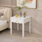 Tavolino Comodino Bianco Comodino Laterale Giocoso con Cassetto e Balza Ondulata - ModernLuxe