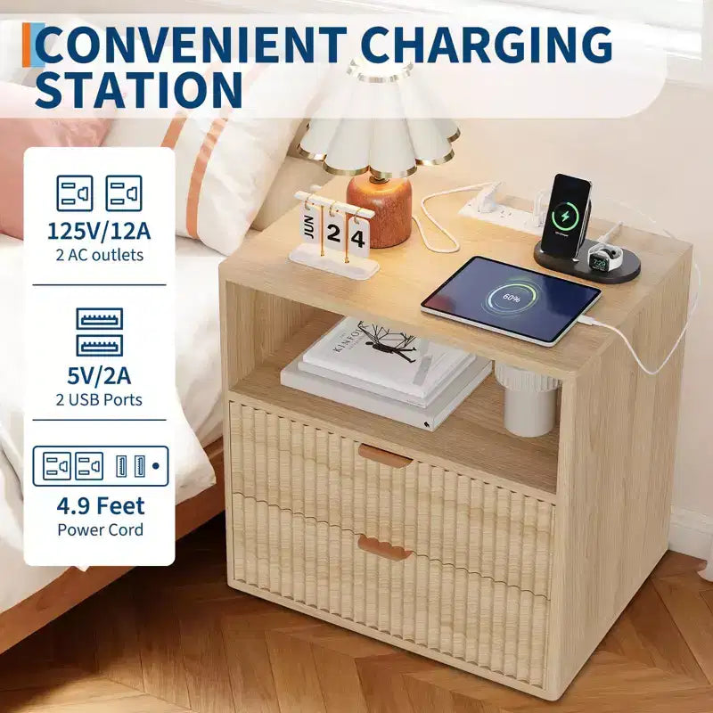 Comodino scanalato Set da 2 con stazione di ricarica, Comodino moderno di metà secolo, Tavolino con 2 cassetti e spazio contenitore