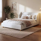Letto imbottito con struttura a piattaforma, Queen/King Size, profilo basso, con testiera imbottita ad alette, bianco - ModernLuxe