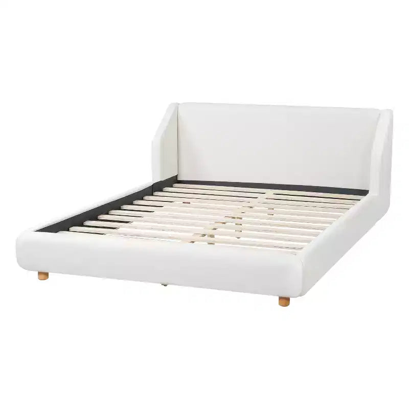 Letto imbottito con struttura a piattaforma, Queen/King Size, profilo basso, con testiera imbottita ad alette, bianco - ModernLuxe