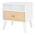 Letto Matrimoniale in Legno Massello con 2 Comodini, Lampade Integrate, Design in Rattan e Legno, Bianco