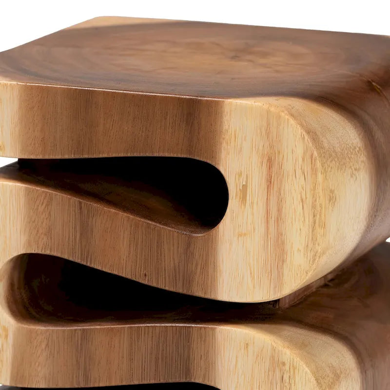 Tavolino Eliada intagliato a mano in legno di suar – Tavolino d'appoggio scultoreo ondulato, stile moderno Boho per soggiorno o camera da letto