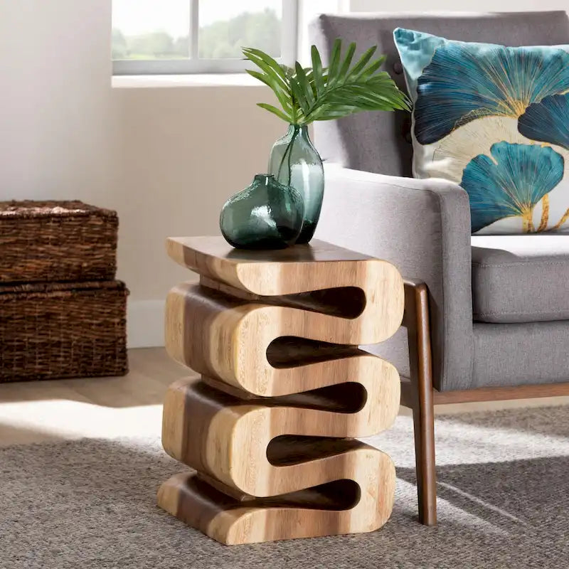 Tavolino Eliada intagliato a mano in legno di suar – Tavolino d'appoggio scultoreo ondulato, stile moderno Boho per soggiorno o camera da letto