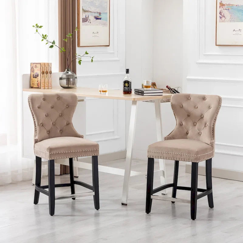 Sgabello da bancone Carter 24 Wingback Tufted Nailhead (set da 2)