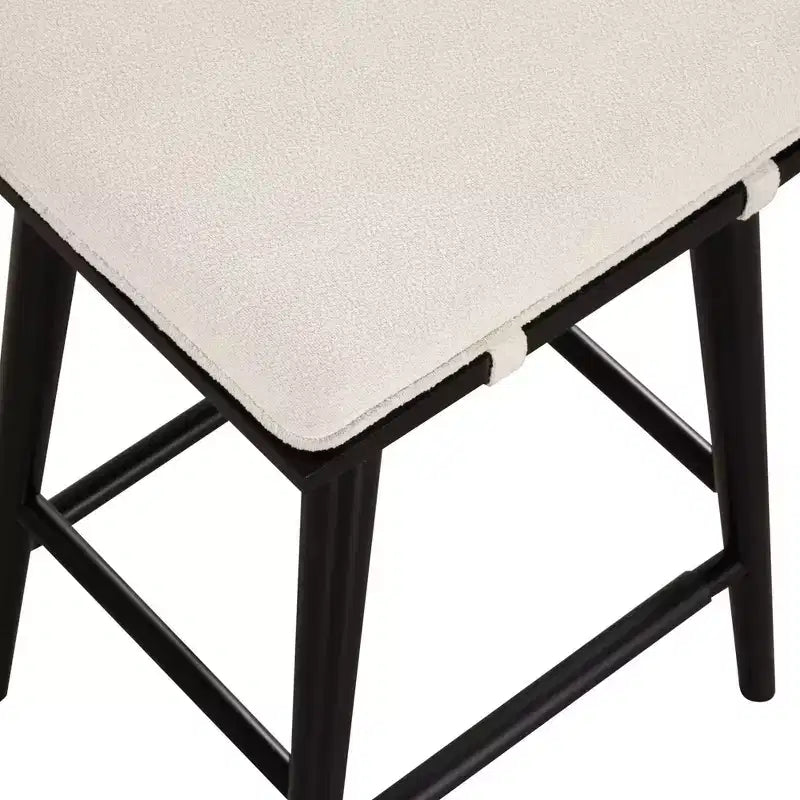 Nathan James Barker Sgabello da bar in legno e bouclé ad altezza bancone, nero: Rivestito in lino, altezza 63 cm