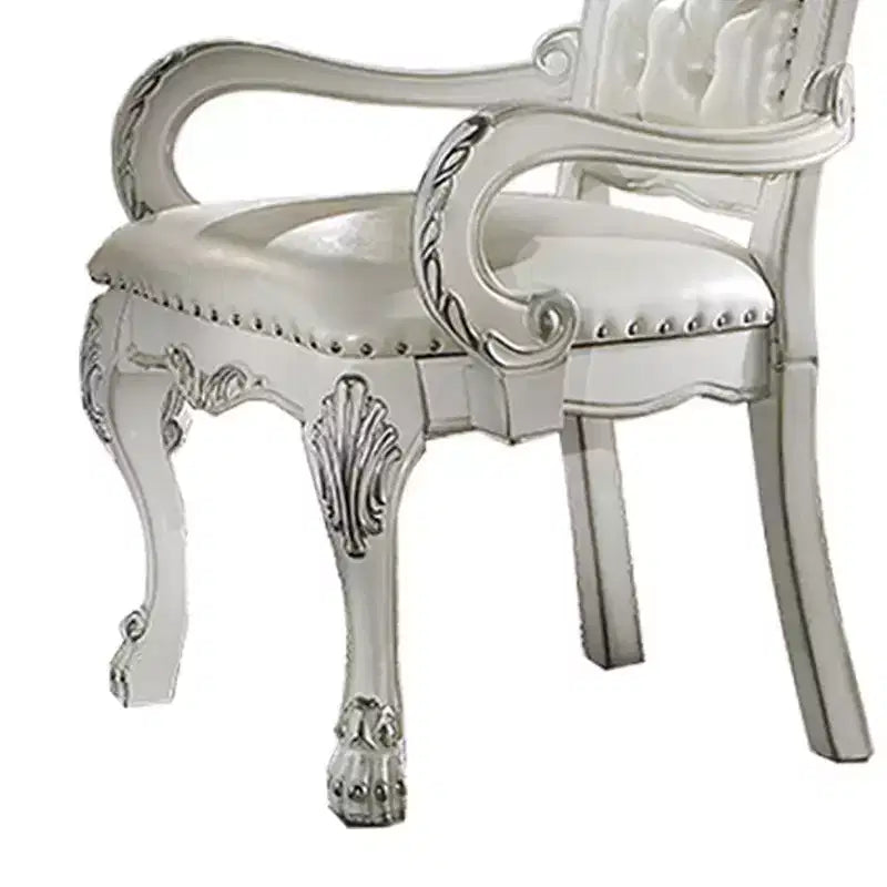 Poltrona Dresden Accent 21" in similpelle finitura bianco osso - Acme Furniture: trapuntata, nessun assemblaggio richiesto, struttura in legno composito