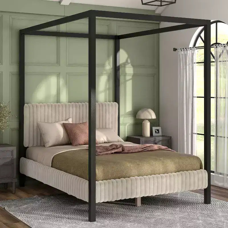 HOMES: Letti a baldacchino e a piattaforma "Inside + Out Queen Barrette" con testiera imbottita in velluto a coste, colore marrone chiaro