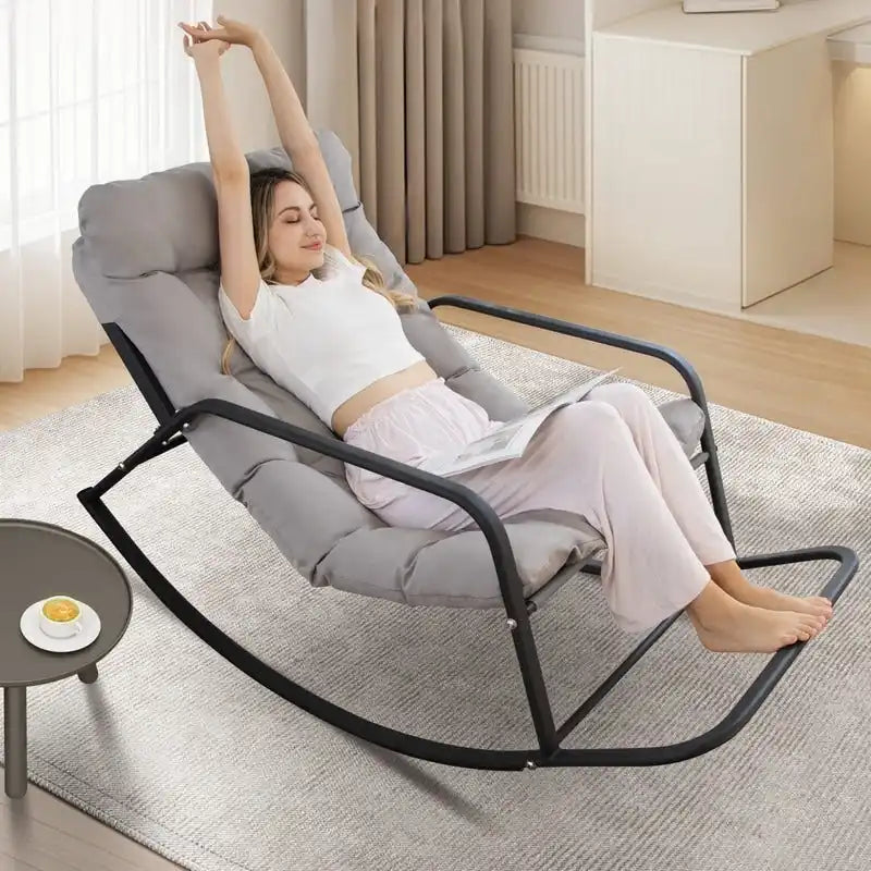 Sedia a Dondolo Lounge Extra Large, Reclinabile per Esterni con Cuscini Impermeabili e Portata di 200 kg