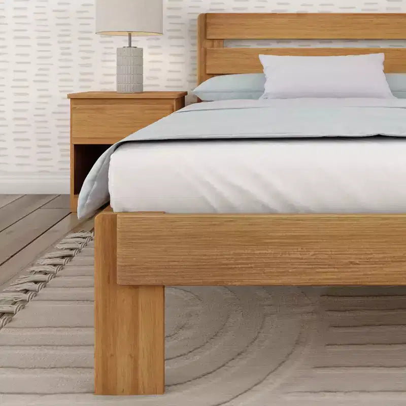 Plank+Beam Letto matrimoniale rustico con testiera a doghe, Letto a piattaforma in legno massello