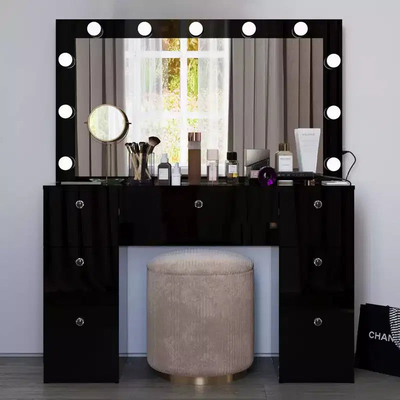 Ananke Lighted Makeup Vanity - Boahaus