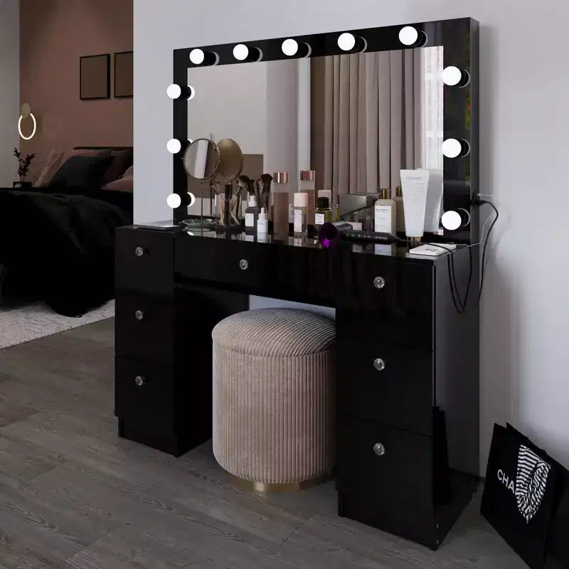 Ananke Lighted Makeup Vanity - Boahaus