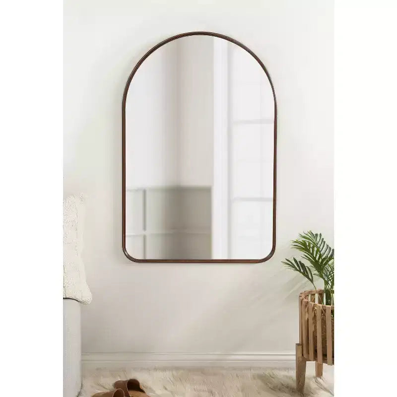 Specchio da parete ad arco incorniciato Kate and Laurel Caskill
