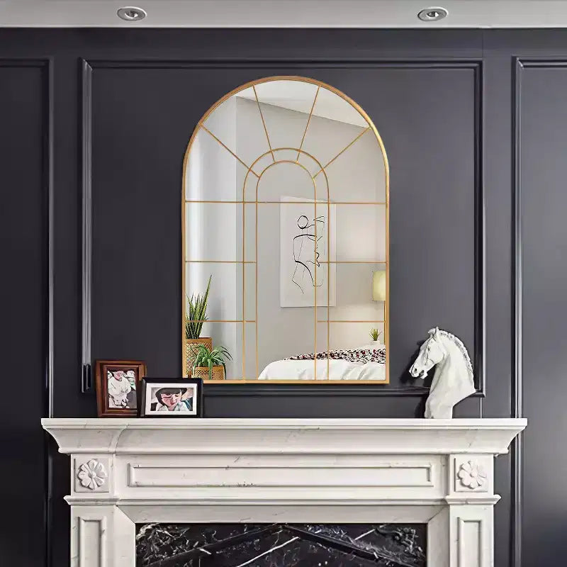 Specchio decorativo da parete con motivo a finestra e cornice in metallo Dovelina