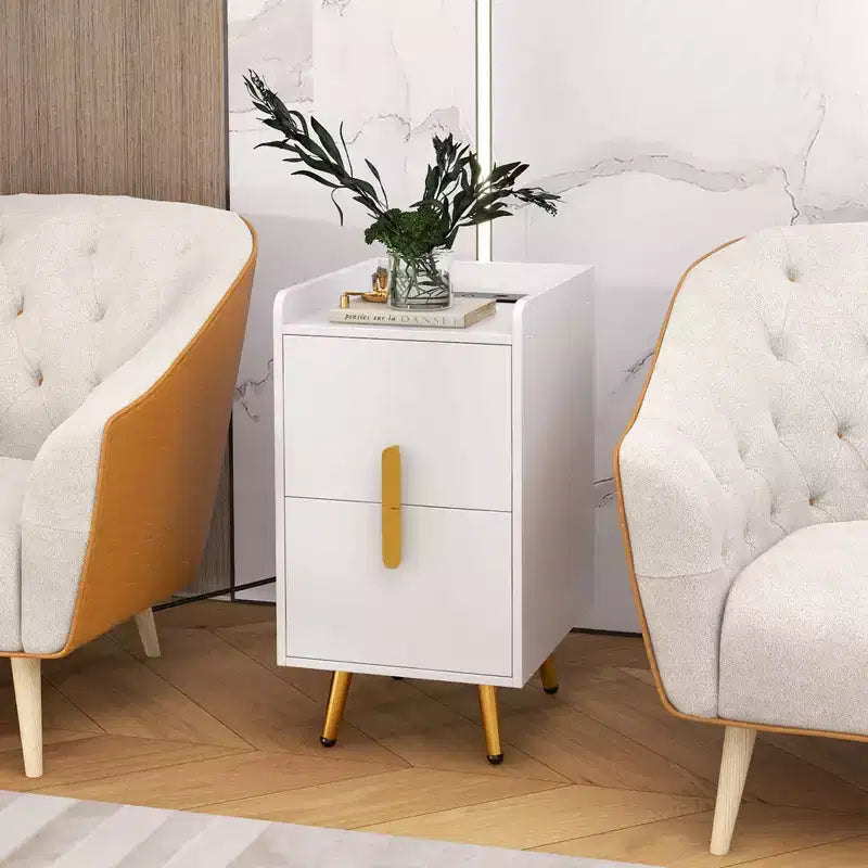 Comodino Costway con Stazione di Ricarica, Tavolini da Salotto/Camera da Lete con 2 Cassetti, Colore Caffè/Bianco/Nero