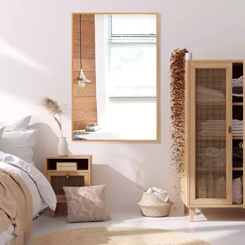 Specchio da parete decorativo rettangolare Dovelina con cornice moderna in metallo