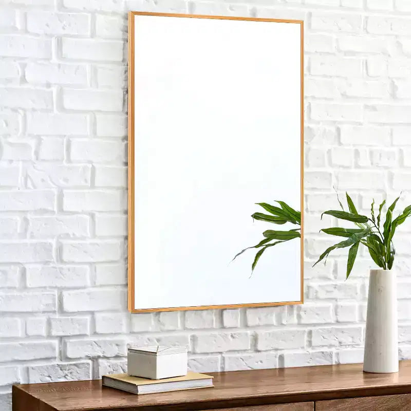 Specchio da parete decorativo rettangolare Dovelina con cornice moderna in metallo